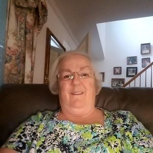 Meet your Posher, Edna